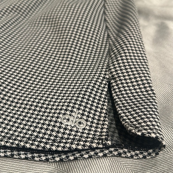 ALO Yoga Black and White Skirt Set - Picture 3 of 8